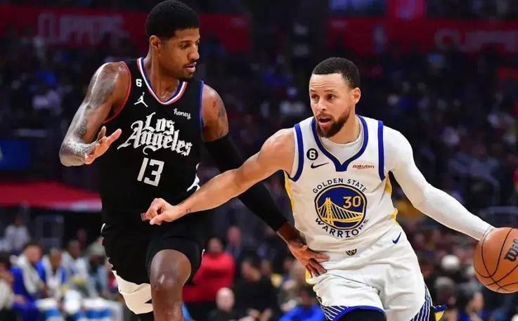 开云下载-湖人碾压勇士，乔治关键制胜