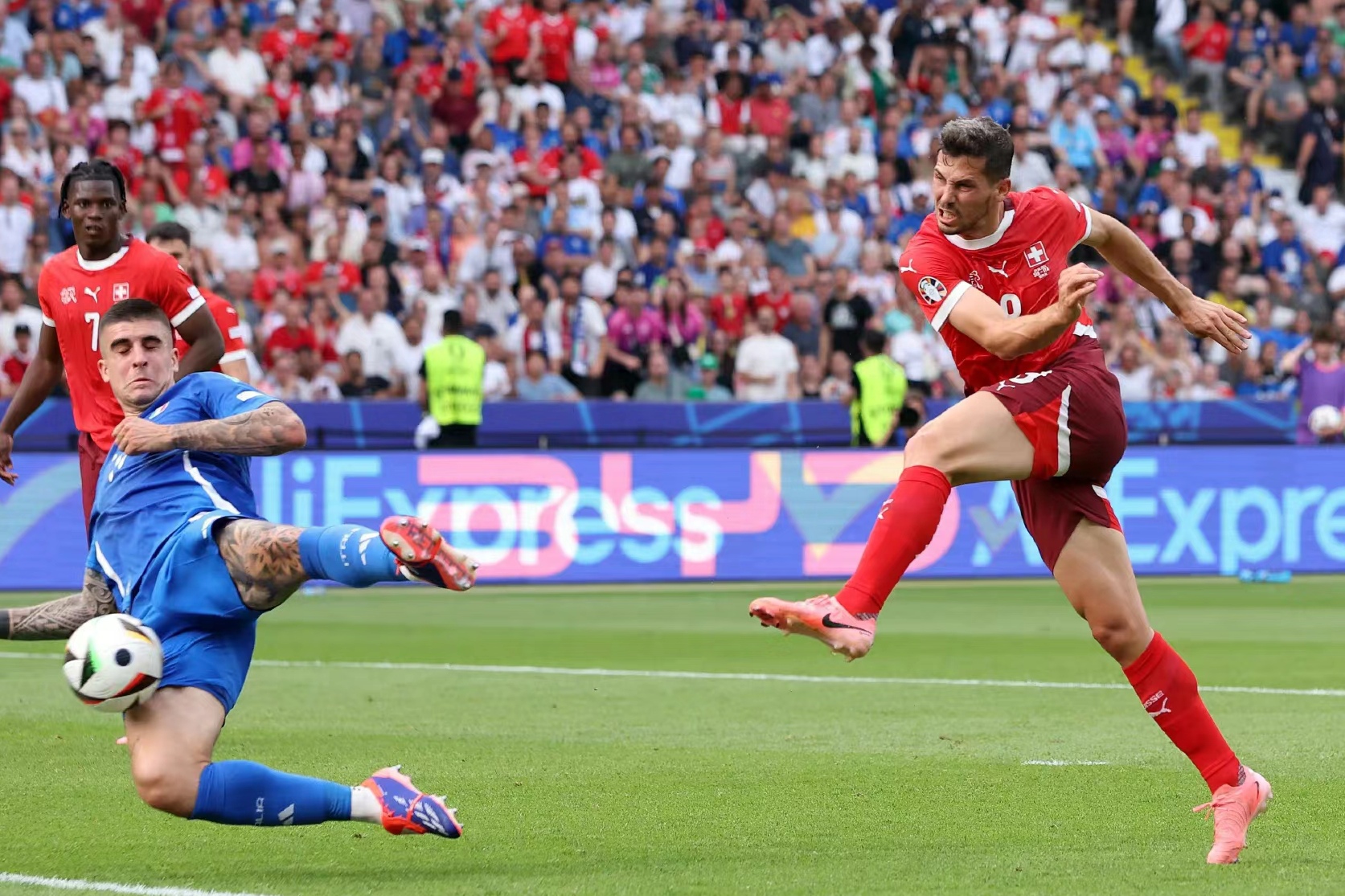 开云体育世界杯2026-意大利足球赛事中的精彩瞬间无法挡！