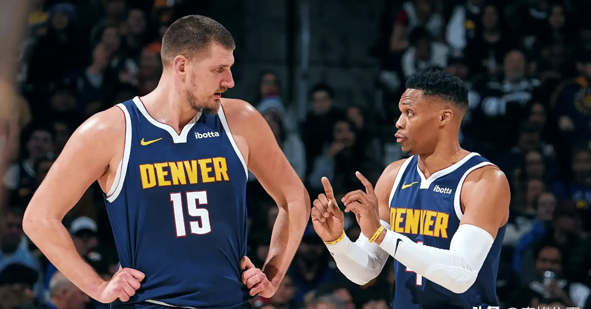 开云平台-掘金险胜国王，克莱状态火热